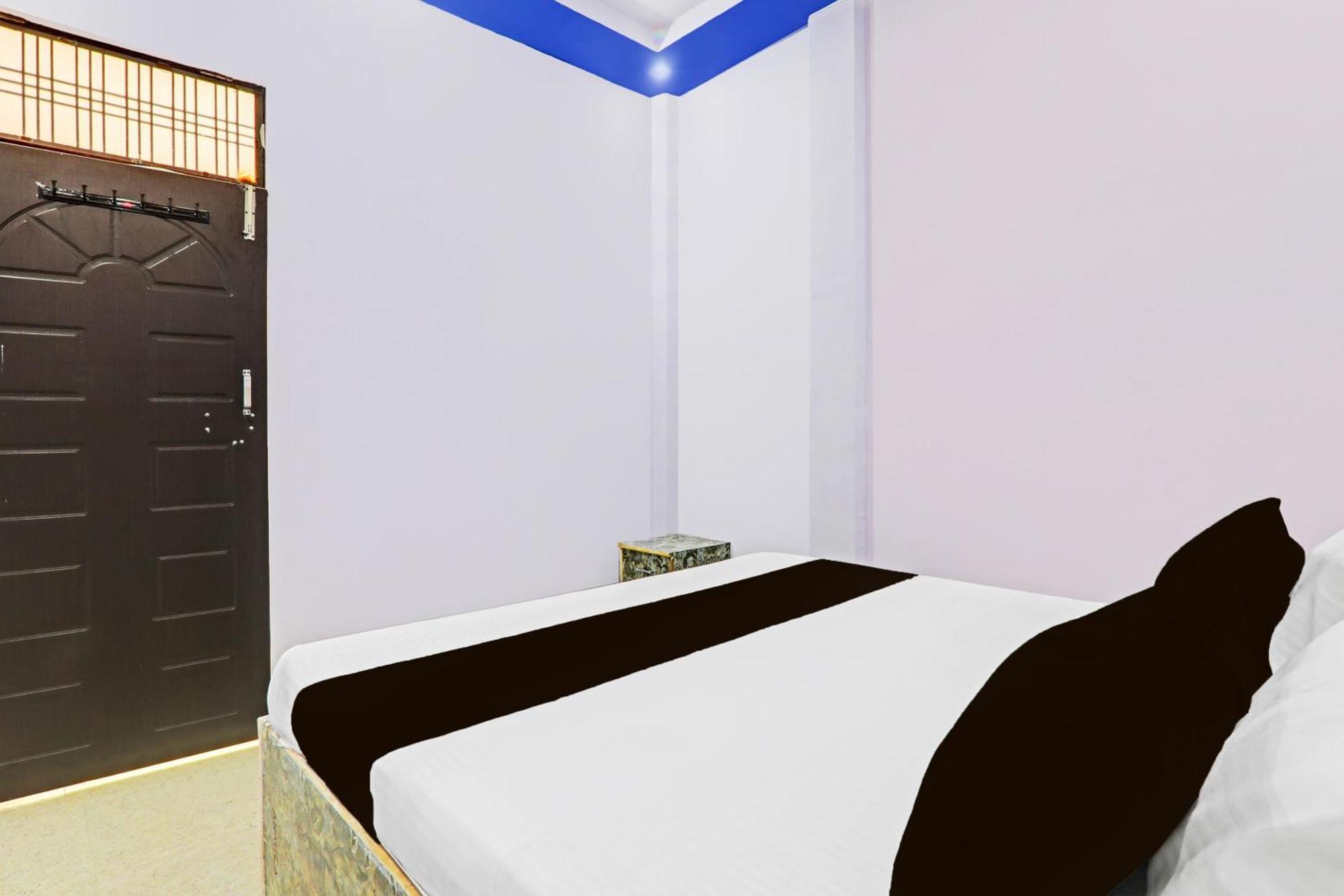 Hotel O Naimish Lucknow