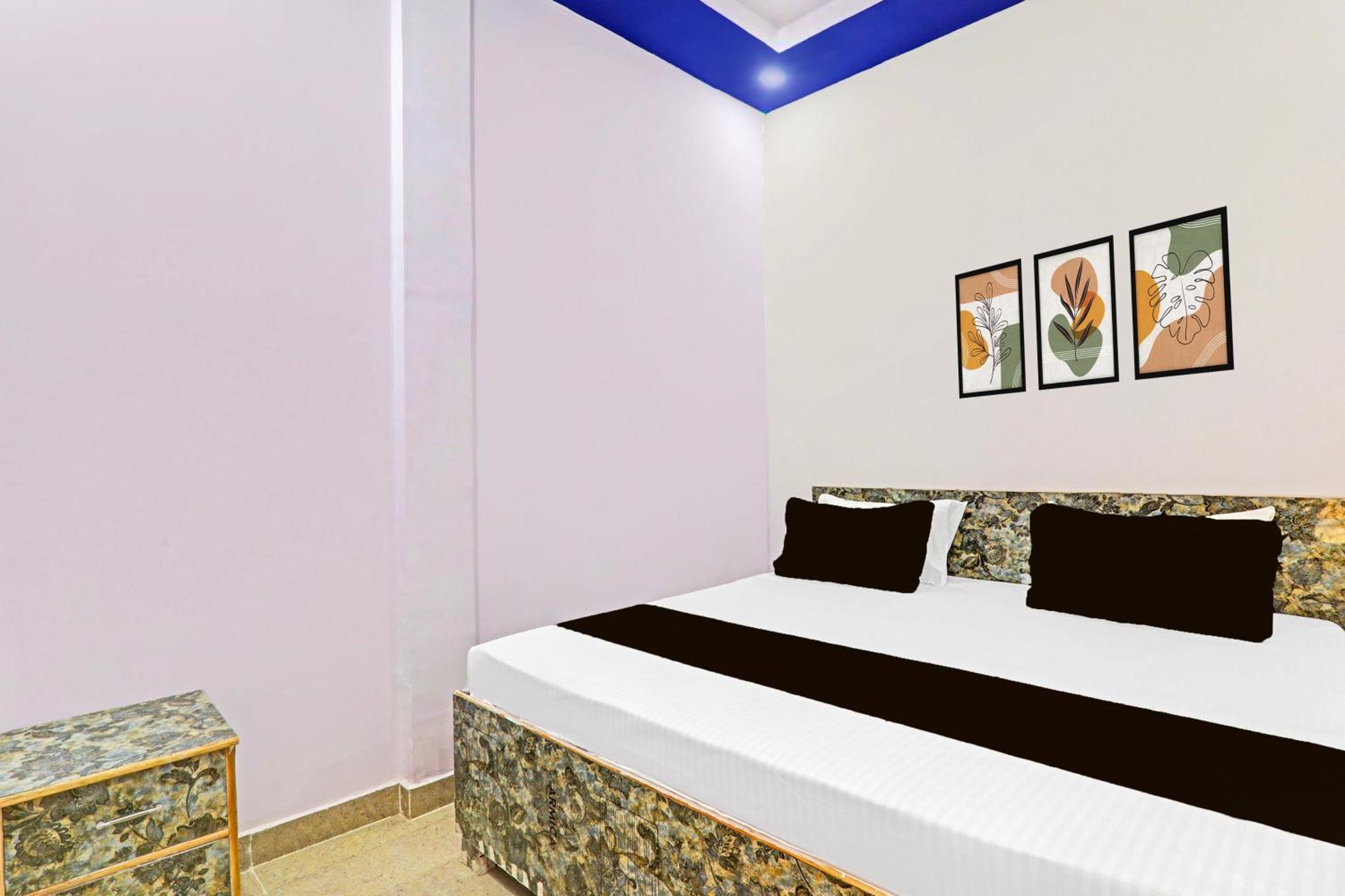 Hotel O Naimish *